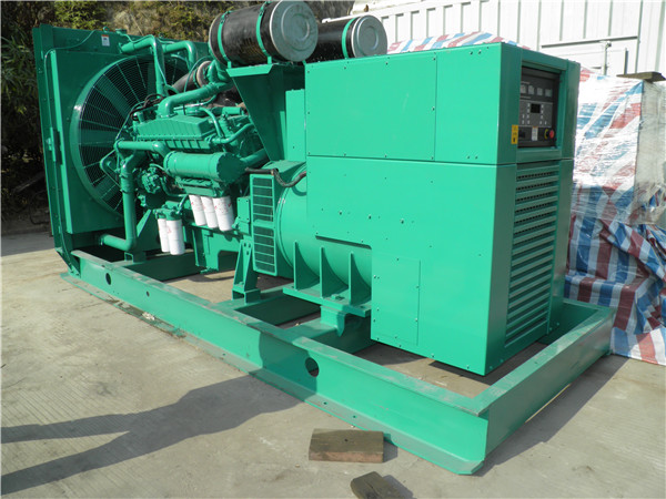 尼玛出租发电机 发电机组厂家：柴油发电机组的控制屏的作用是什么？