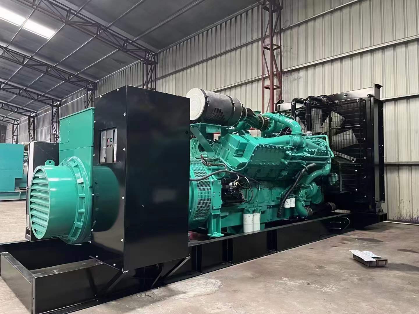 尼玛如何降低 800kW 柴油发电机输出电流的波动？